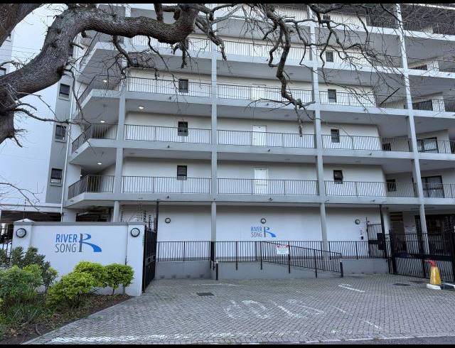 1 BEDROOM PROPERTY TO RENT IN RONDEBOSCH